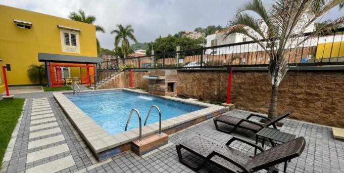 Beverly Hills: Hotel And Business Nuevo Cuscatlan Exterior foto