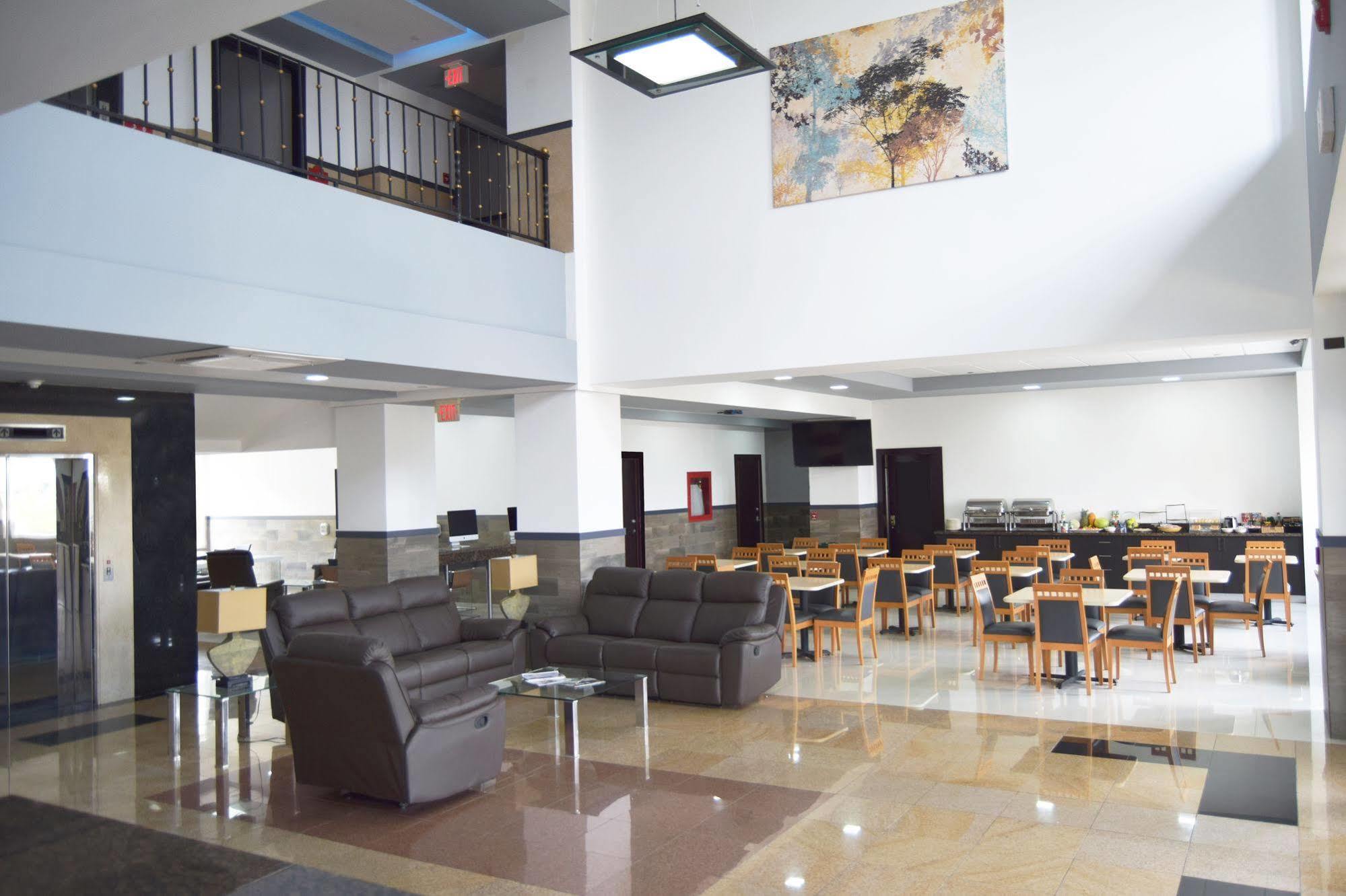 Beverly Hills: Hotel And Business Nuevo Cuscatlan Exterior foto